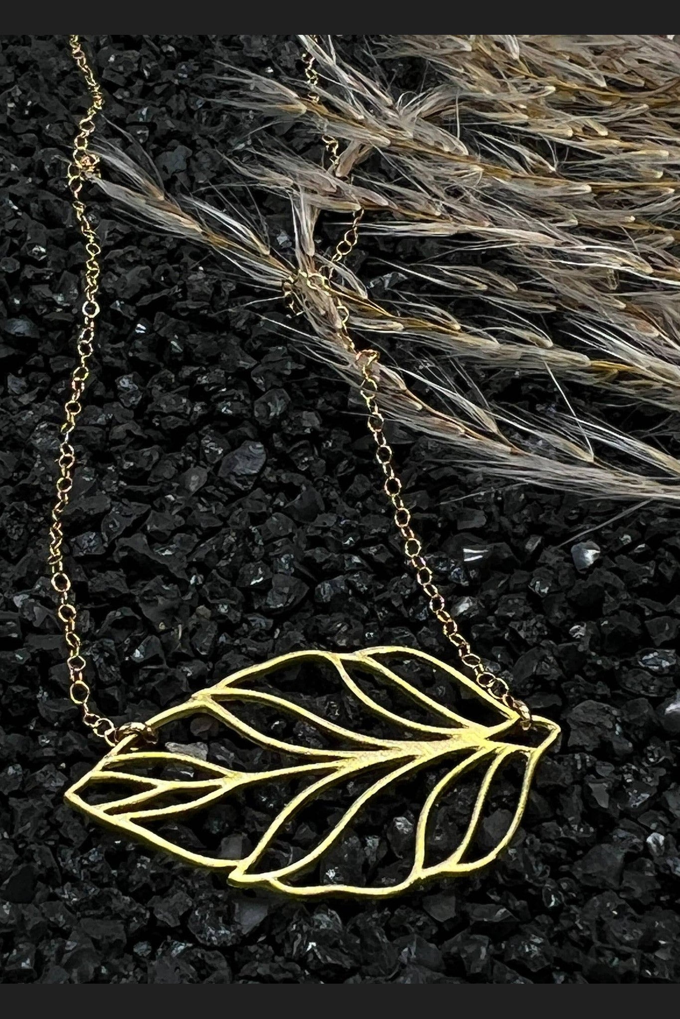 Minimalist Sideways Leaf Pendant Necklace