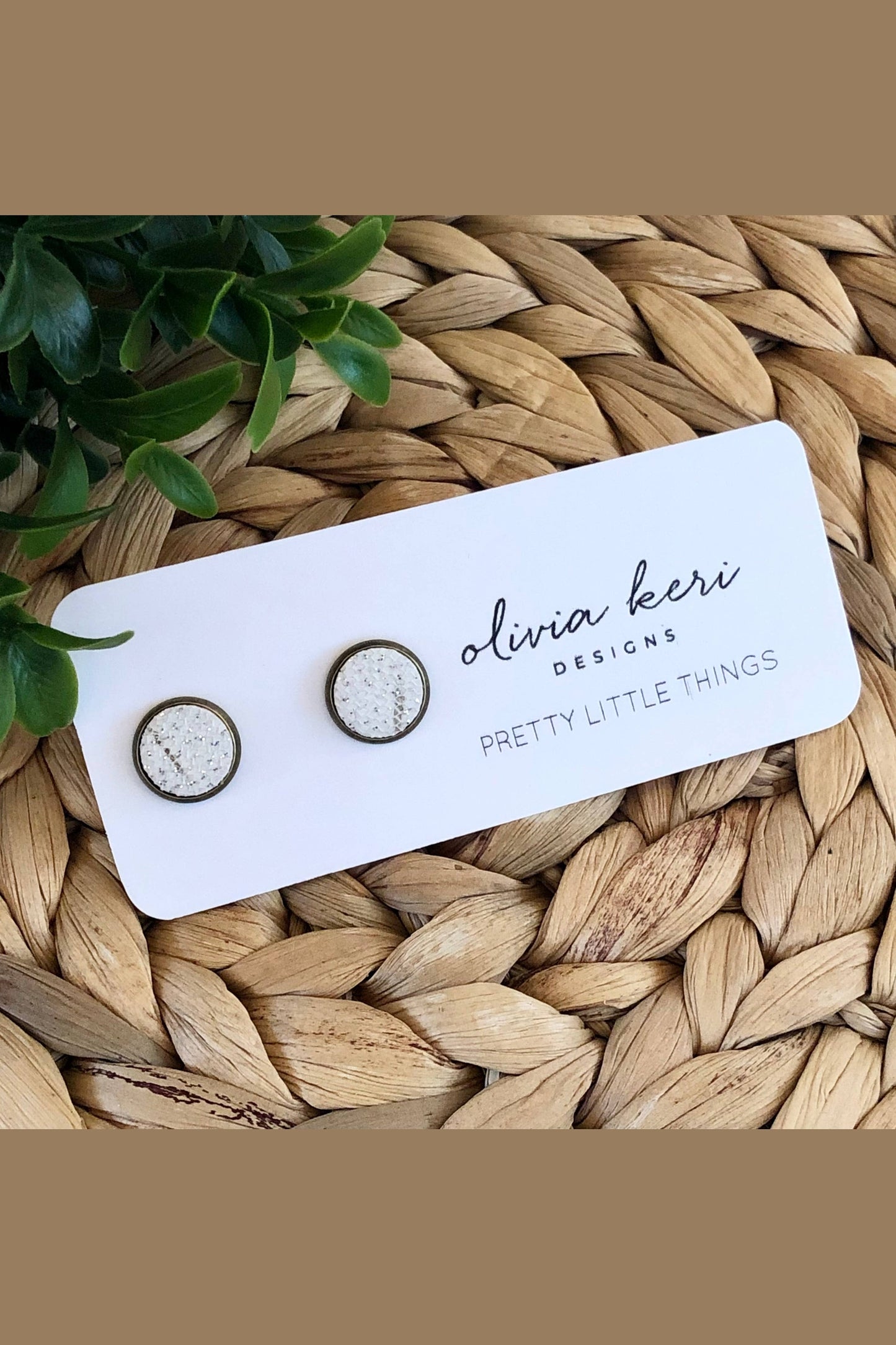 Pretty Little Things Studs - Sparkle White Birch