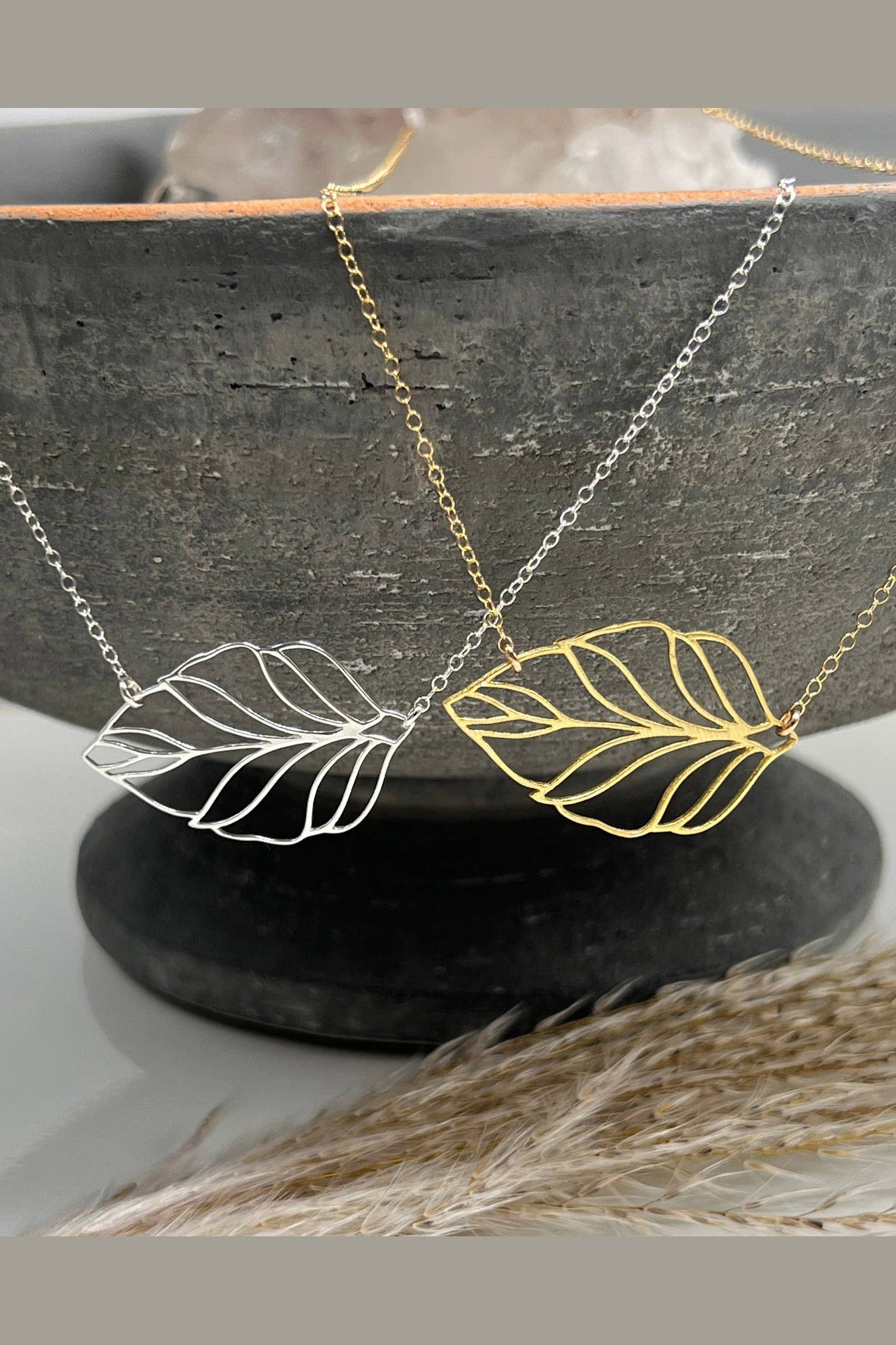 Minimalist Sideways Leaf Pendant Necklace