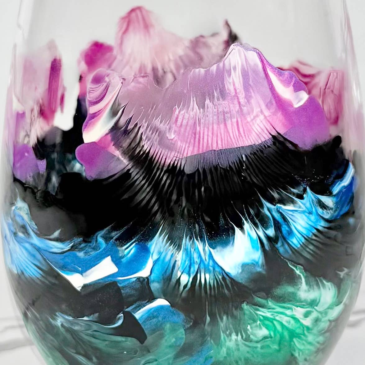 Northern Lights Wine Glass