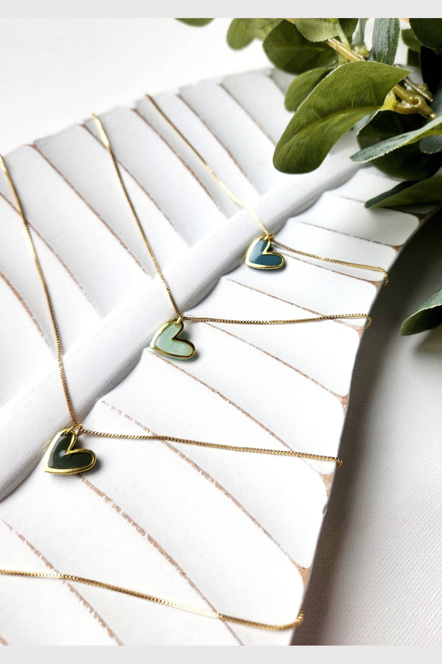 Gold heart necklace: Teal