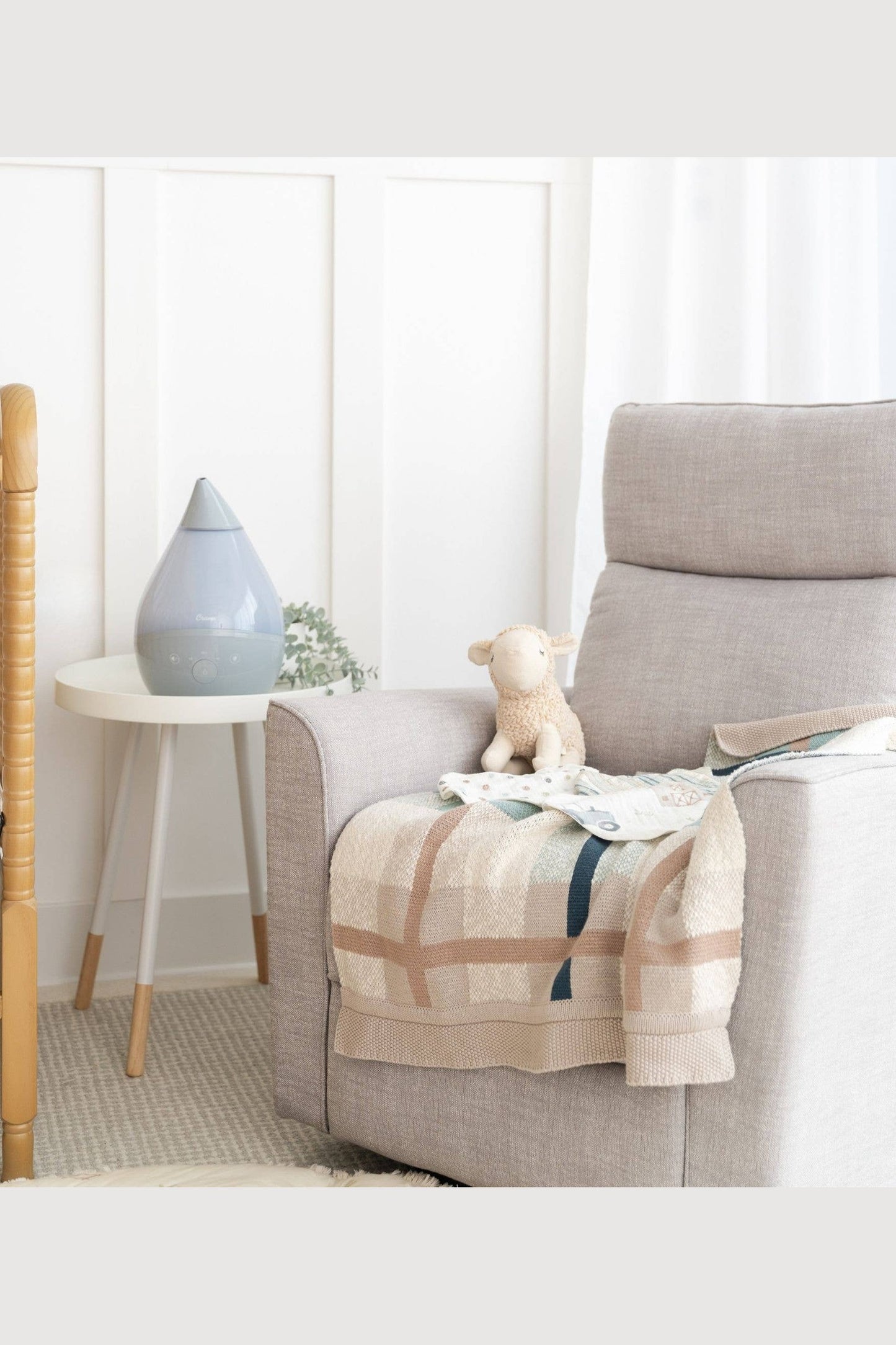 Charlie Farmhouse Knitted Plaid Blanket