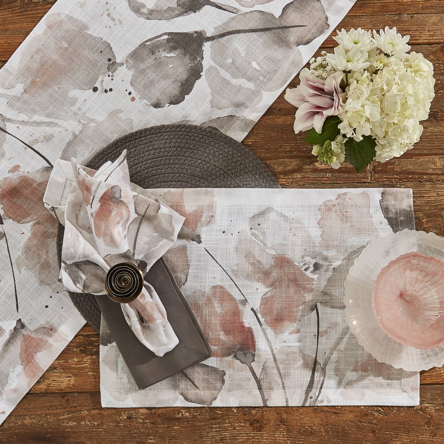 Sweet Pea Table Runner 72"L