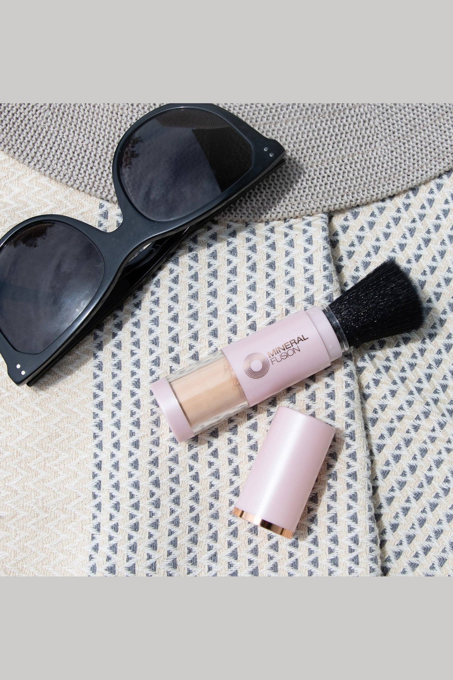 Facial Powder with SPF 30: Mineral Powder Sunscreen