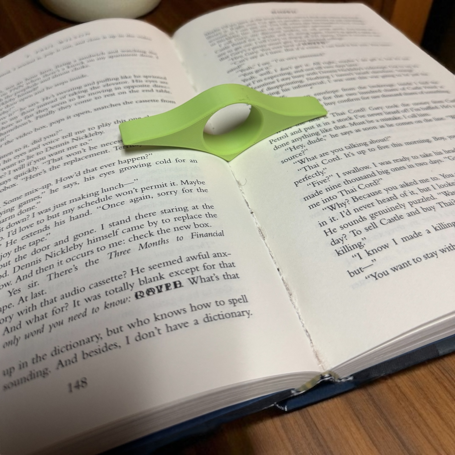 Thumb Page Holder for Reading: Navy