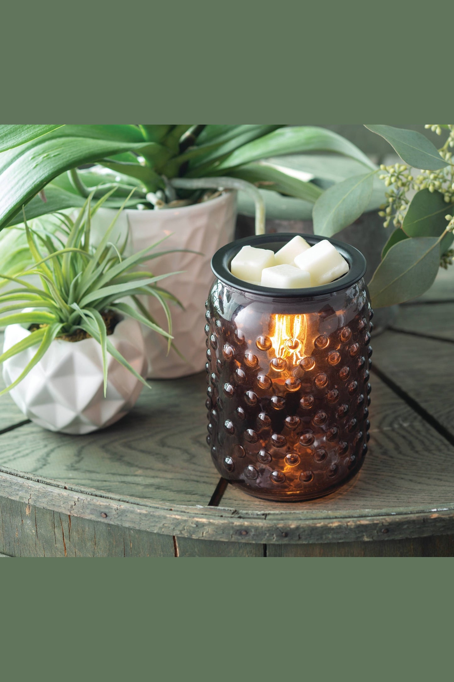 Smokey Hobnail Vintage Bulb Illumination Fragrance Warmer