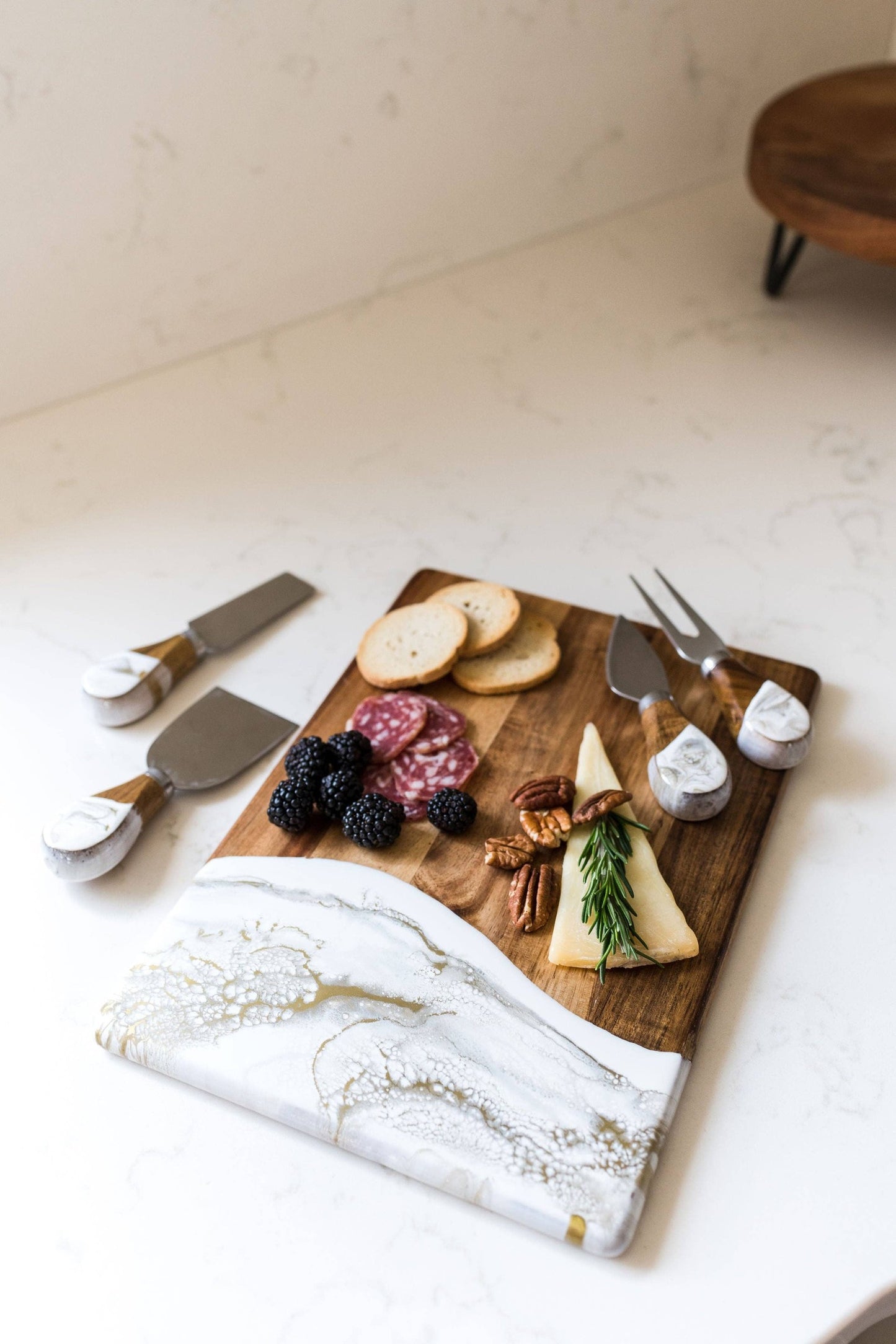 Resin Coated Cheese Knife Set - Set of 4 - Gold Quartz