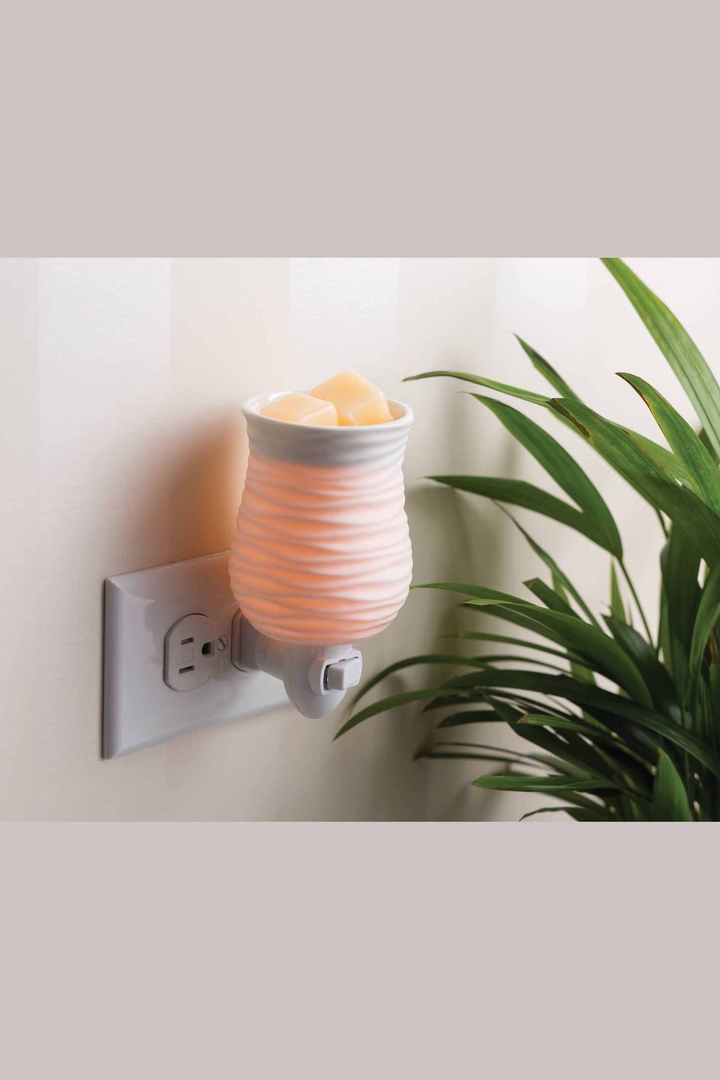 Harmony Pluggable Fragrance Warmer