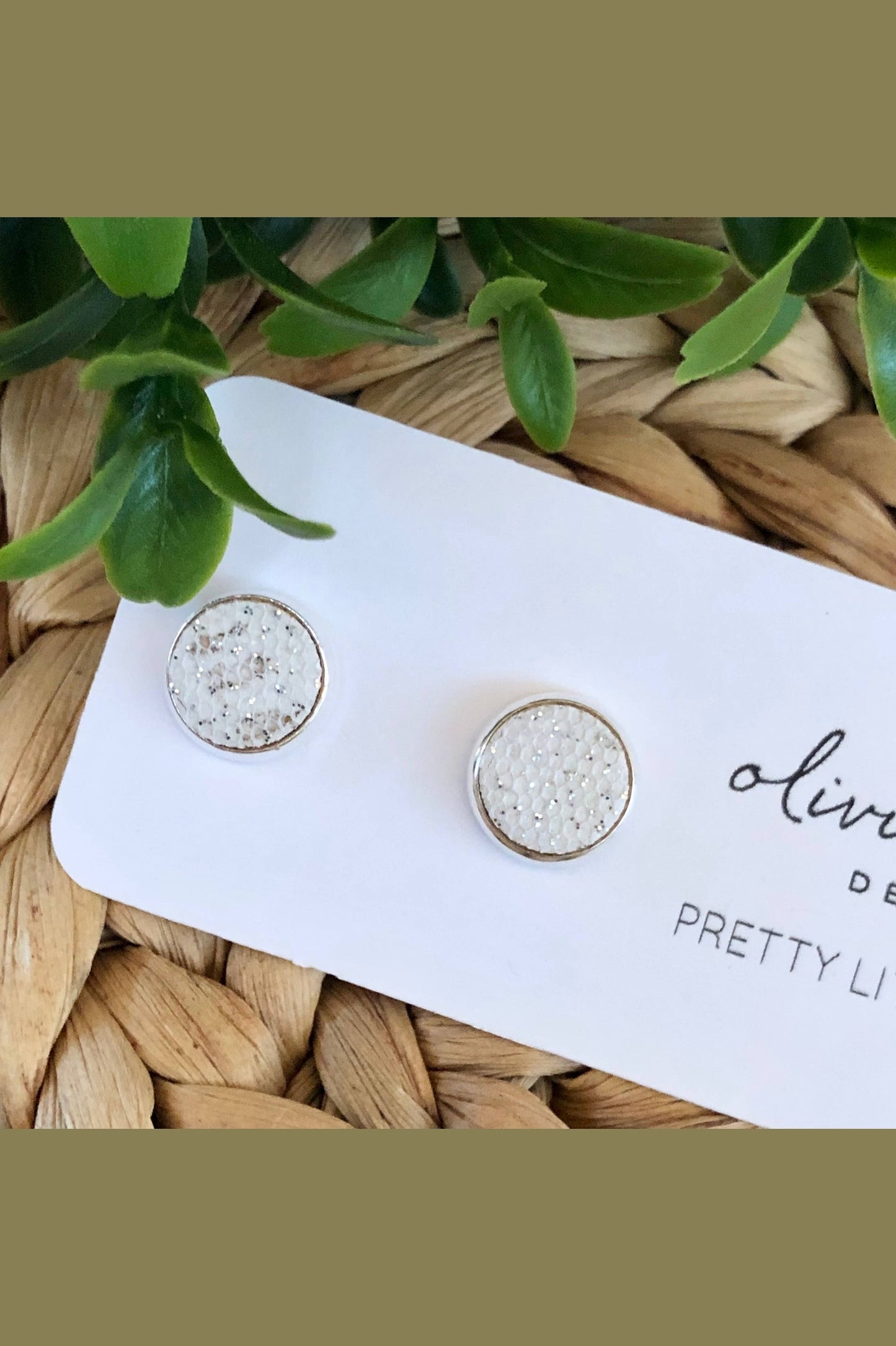 Pretty Little Things Studs - Sparkle White Birch