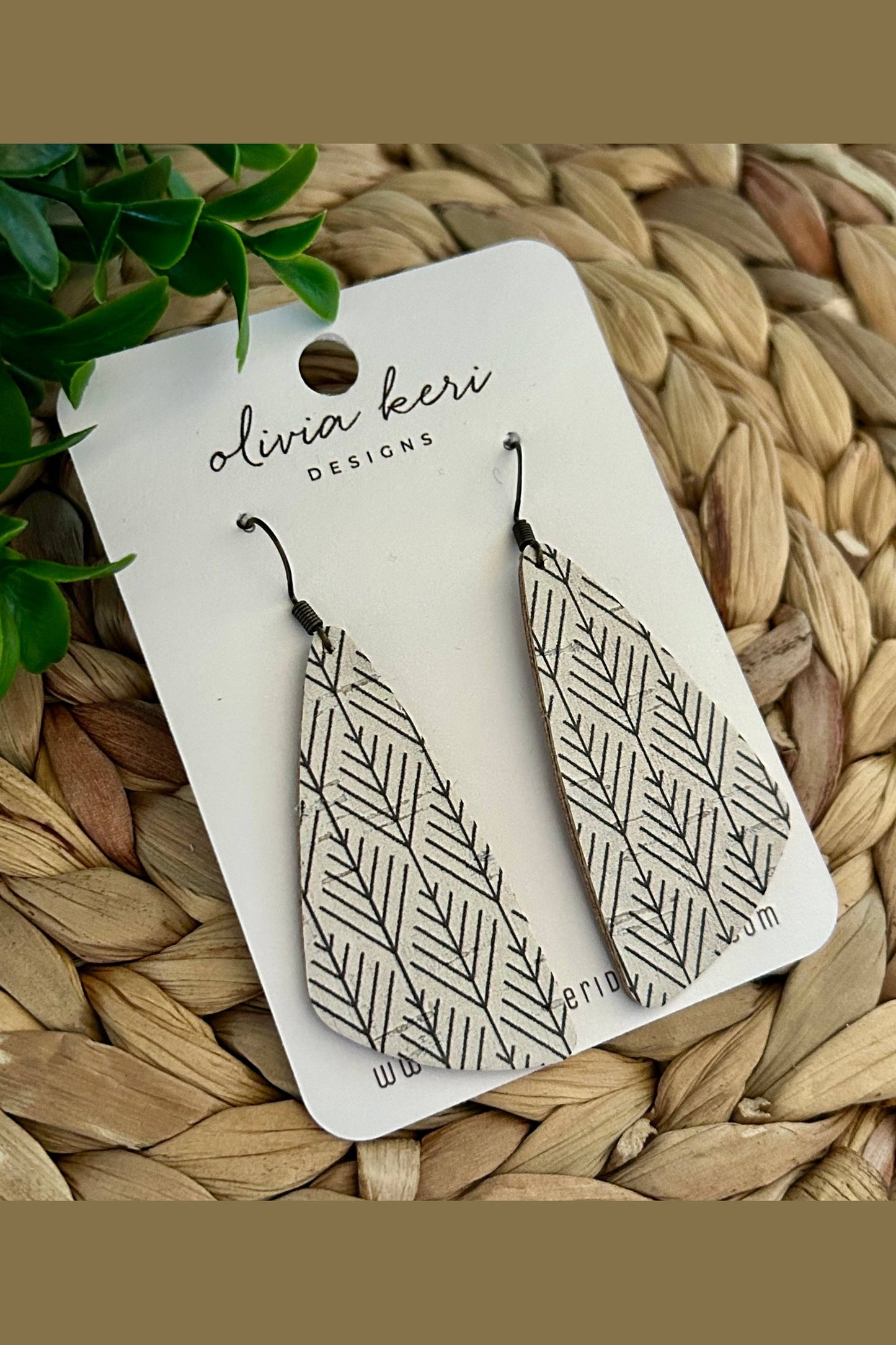 Zoe - Multi Arrows Earrings