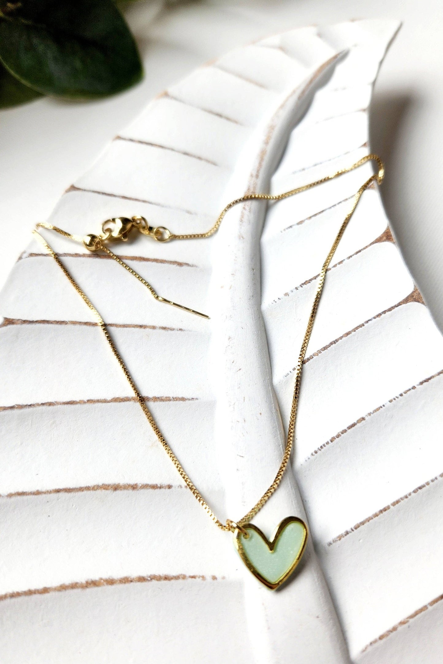 Gold heart necklace: Teal