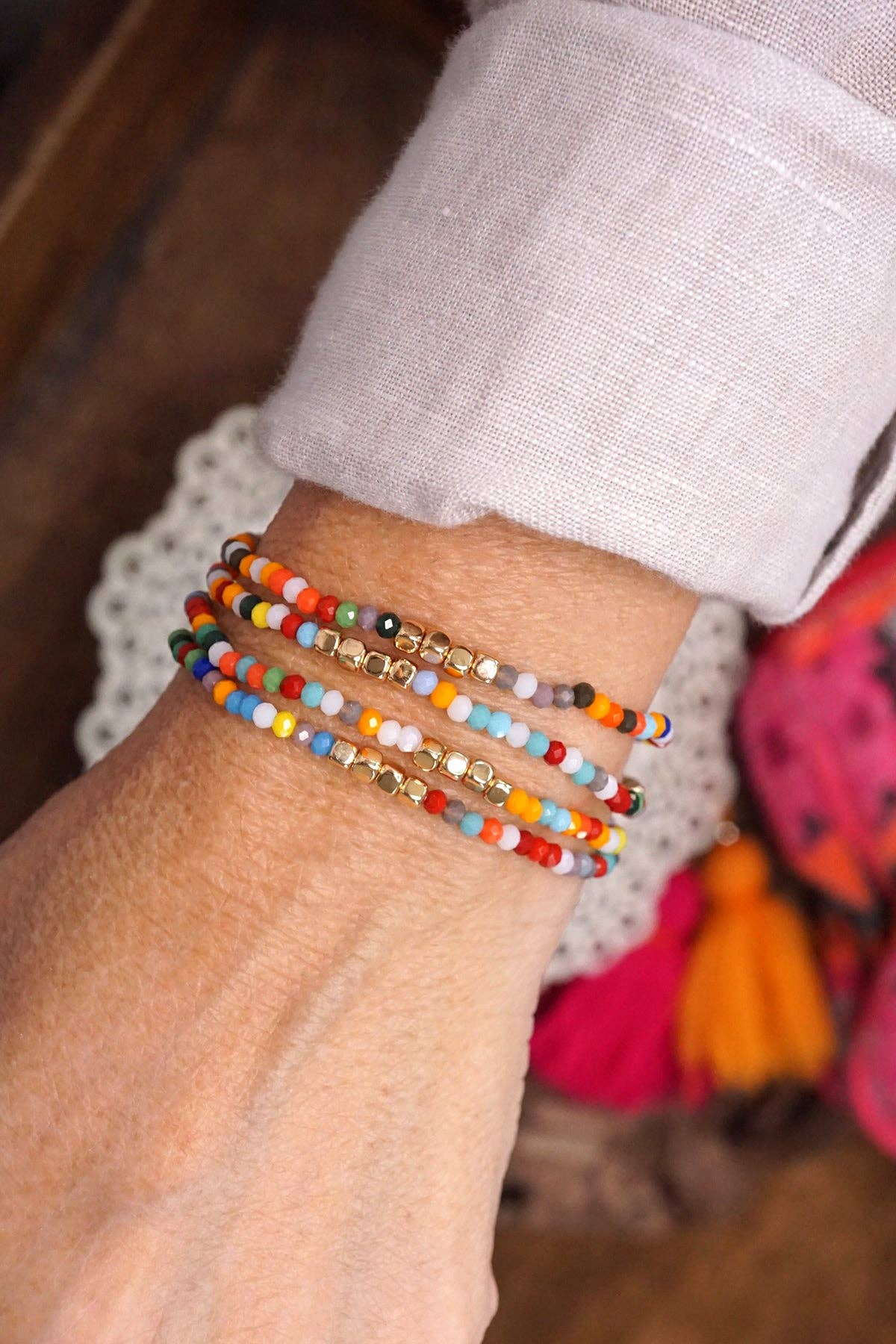 Gold tone 4 layering bracelets stack multi color glass beads: Neutrals mix