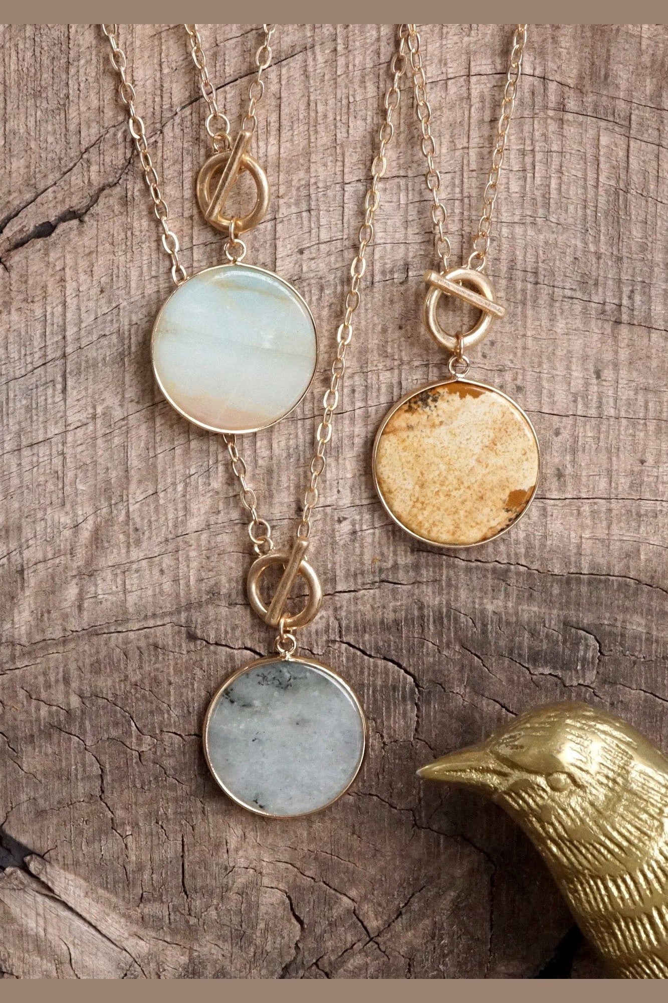 Semi-Precious Disc Pendant Front Toggle Chain Necklace: Mint Green