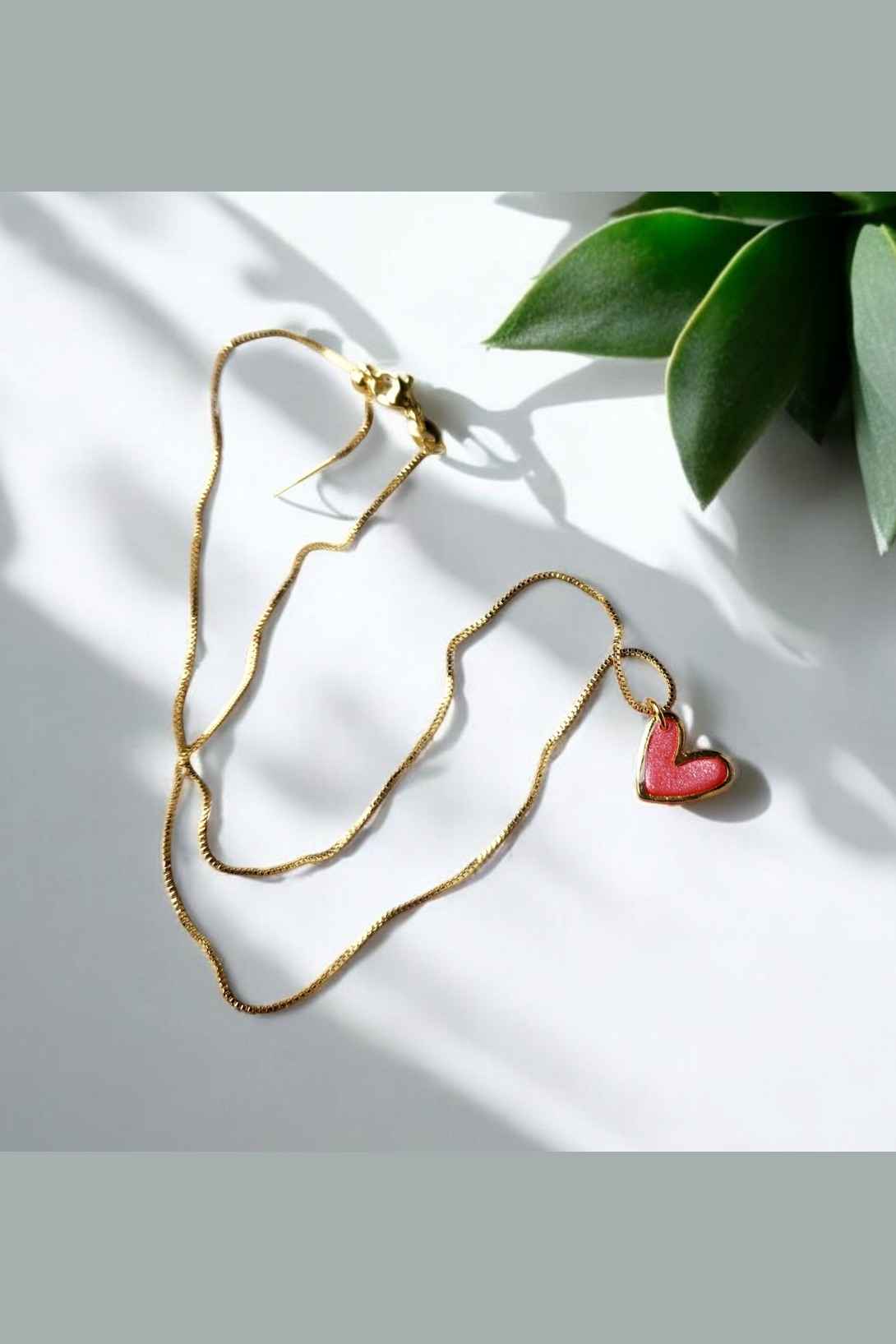 Gold heart necklace: Teal