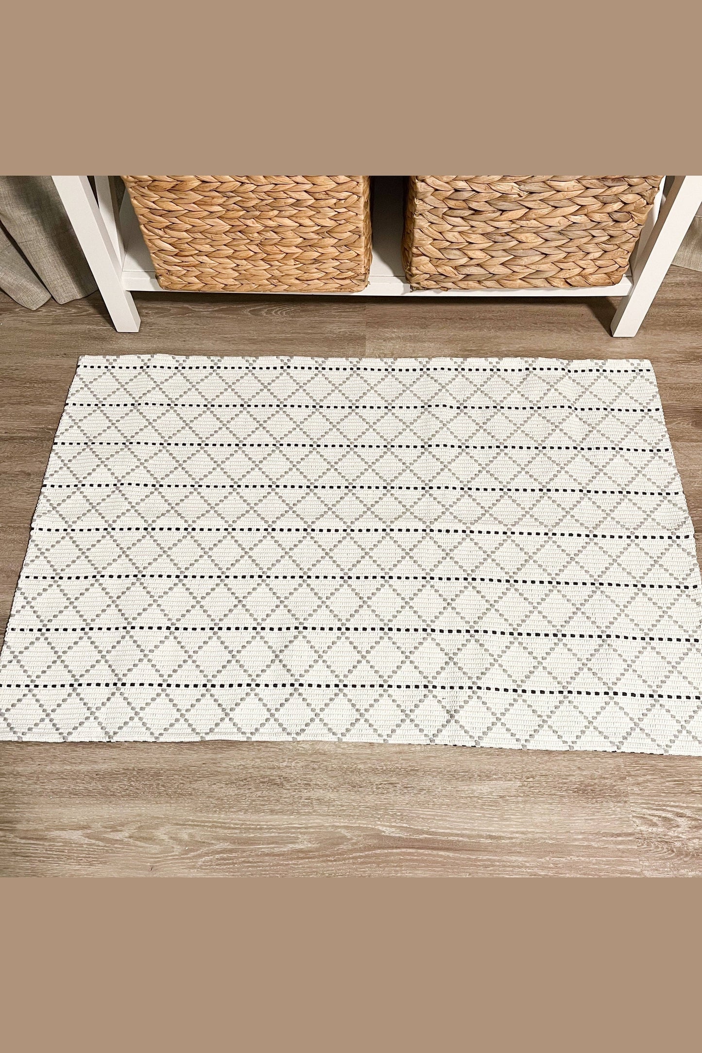 Diamond Pattern Modern Farmhouse Woven Rug