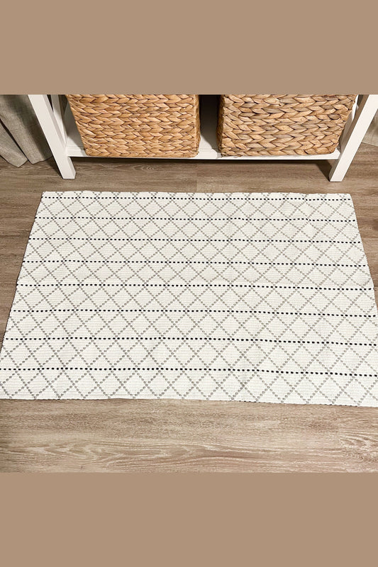 Diamond Pattern Modern Farmhouse Woven Rug