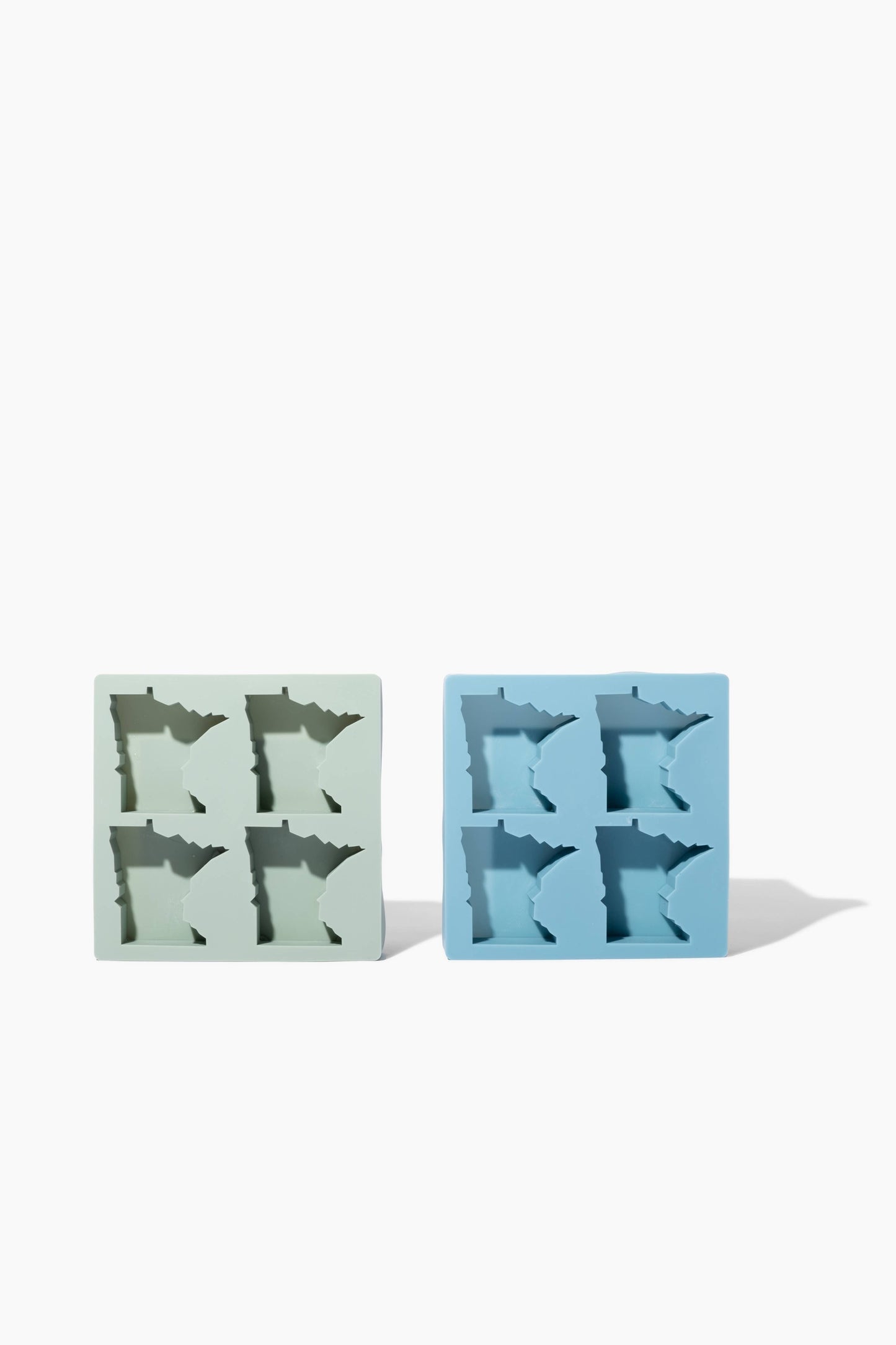 Minnesota Large Ice Cube Tray: Lake Blue