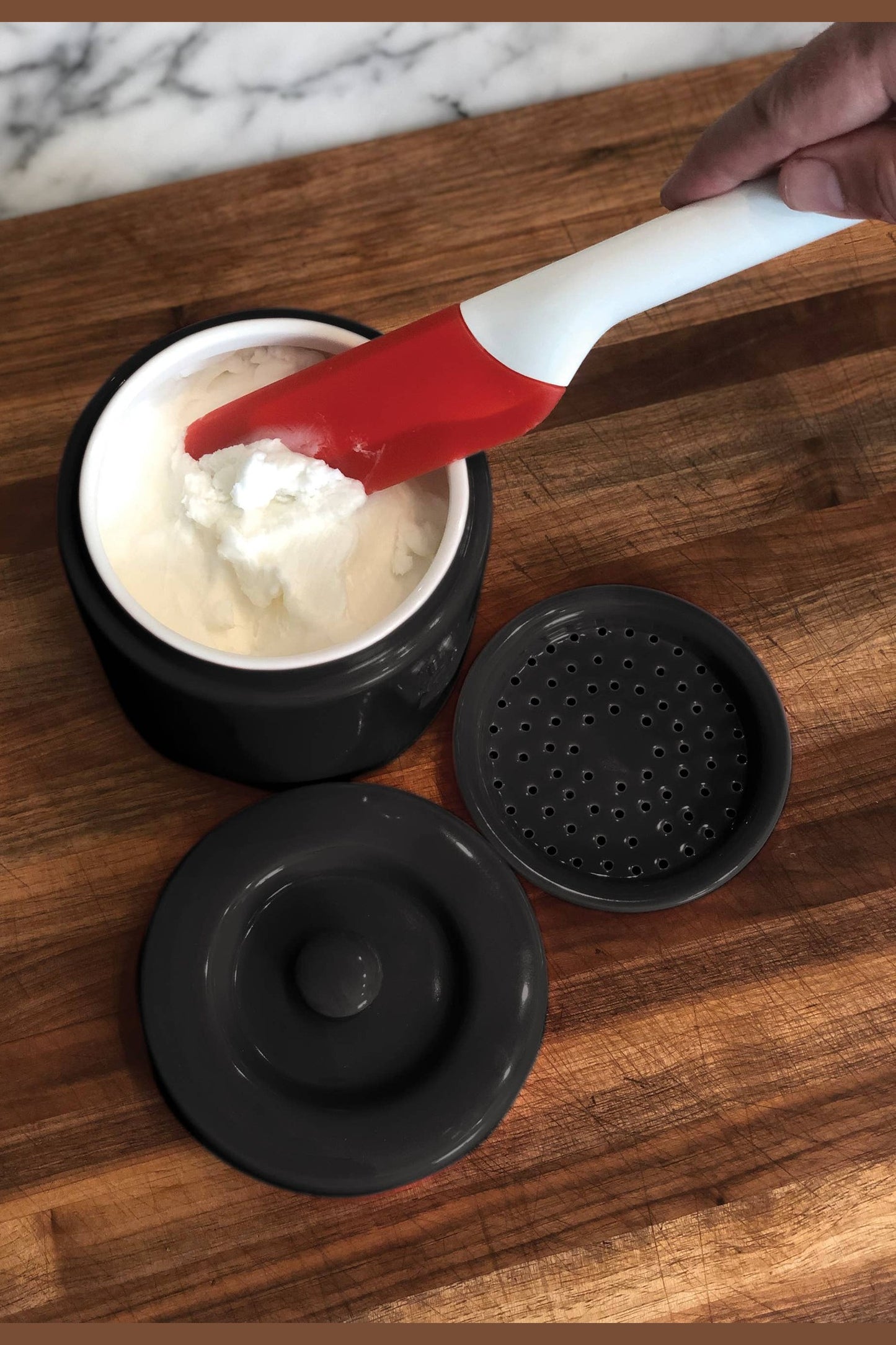 Fox Run Grease Container, Black Porcelain