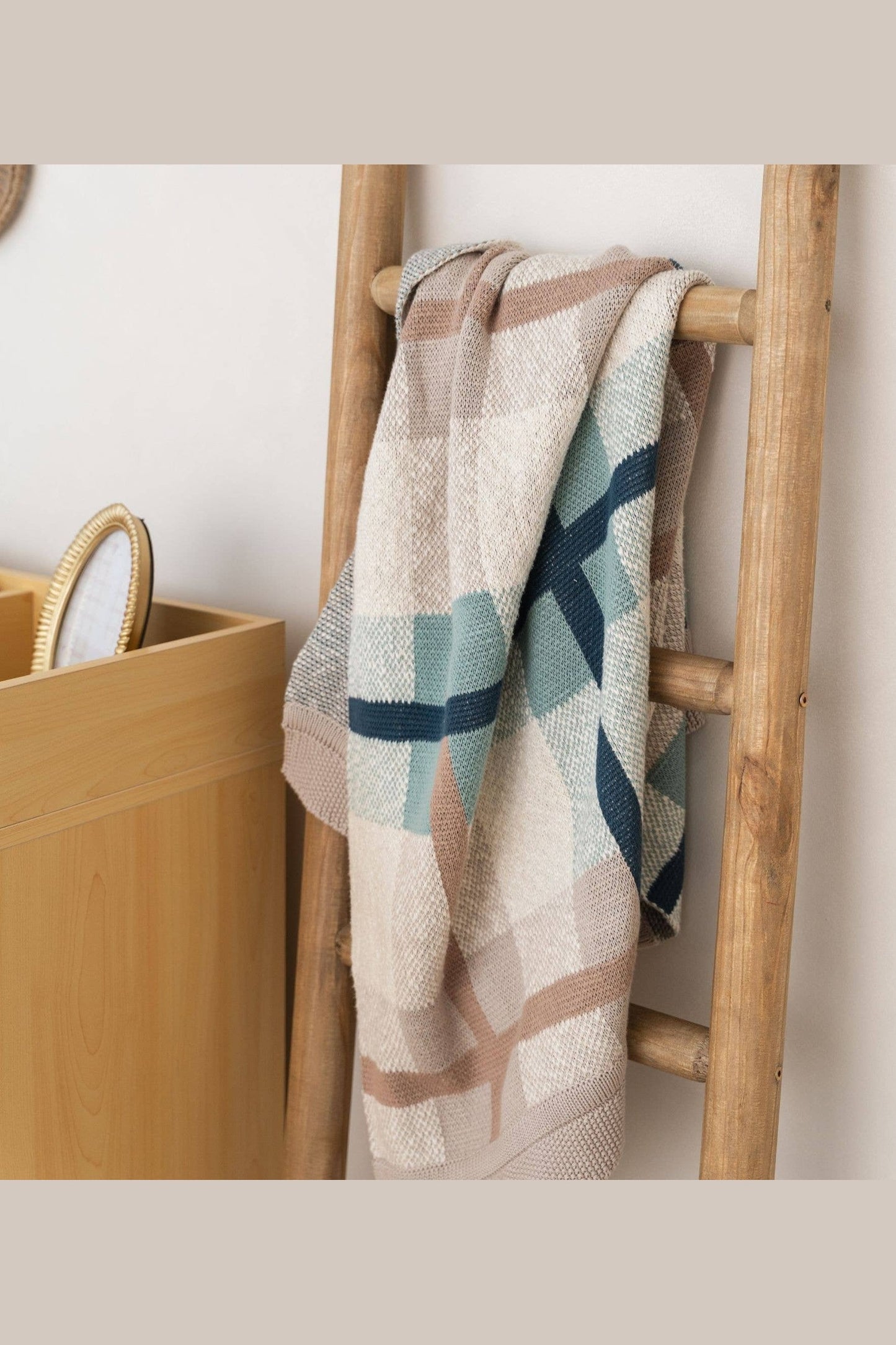 Charlie Farmhouse Knitted Plaid Blanket