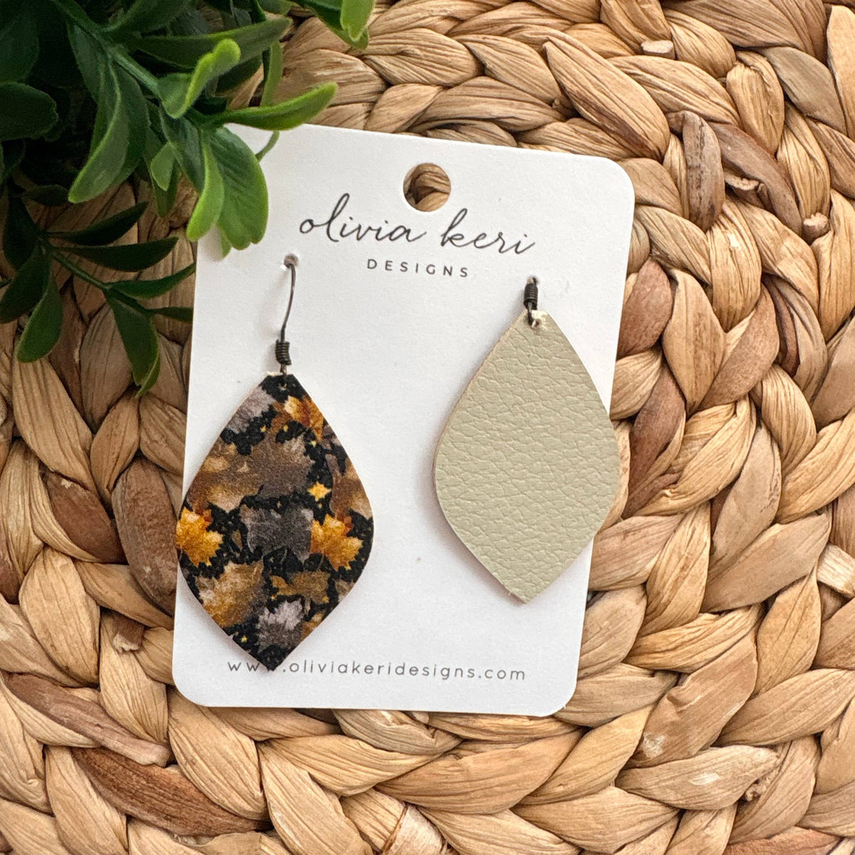 Olivia Earrings - Gilded Leaves