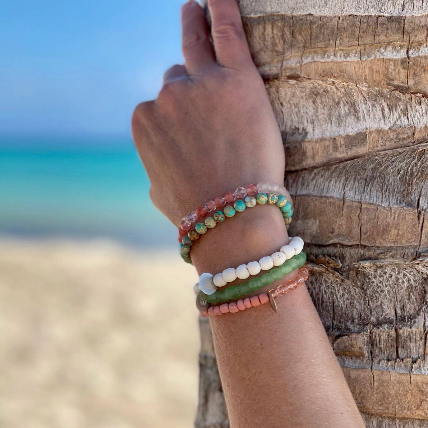 One Well Elastic Bracelets